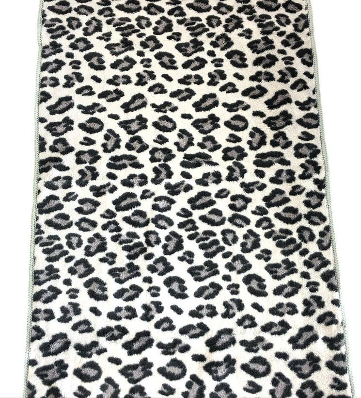 حوله حمام طرح پلنگی | نرم و لطیف با جذب آب بالا