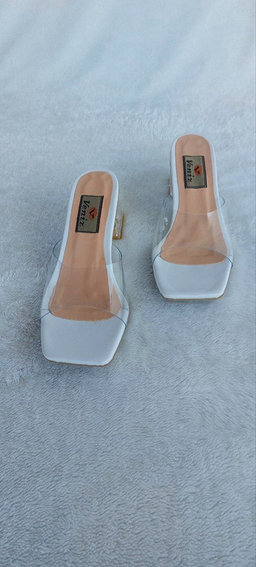 صندل زنانه دو بند طلقی