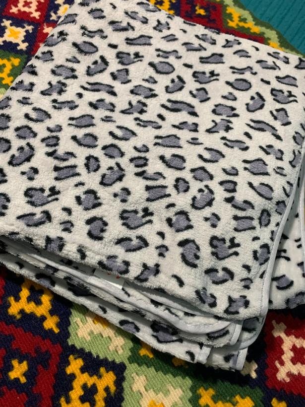 حوله حمام طرح پلنگی | نرم و لطیف با جذب آب بالا