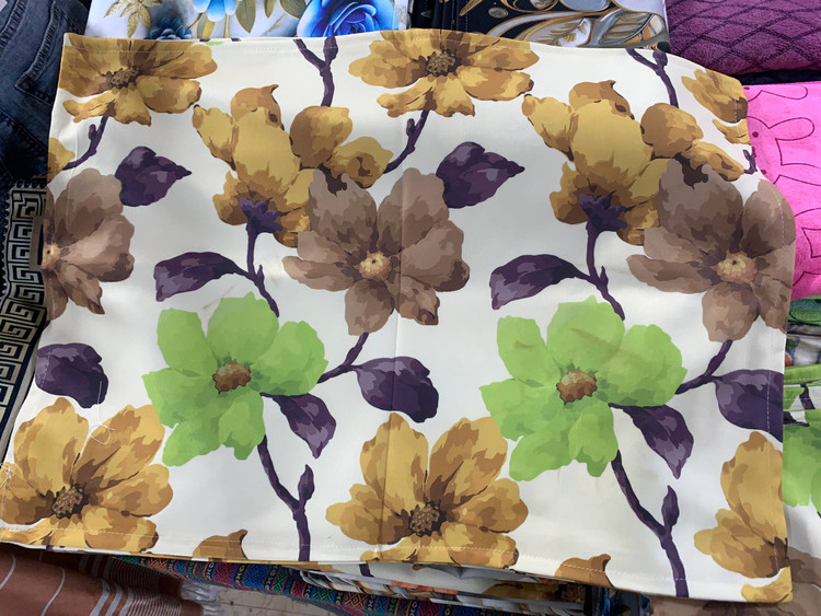 روبالشی دو رو مخمل طرحدار