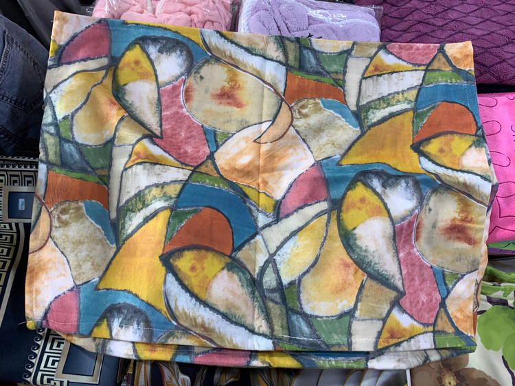 روبالشی دو رو مخمل طرحدار