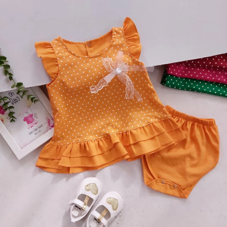 سارافون و شورت نوزادی دخترانه طرح خال خالی جنس کتان نخ درجه یک