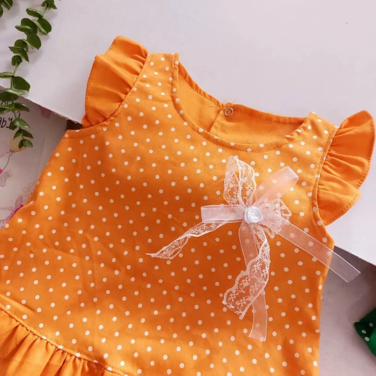 سارافون و شورت نوزادی دخترانه طرح خال خالی جنس کتان نخ درجه یک