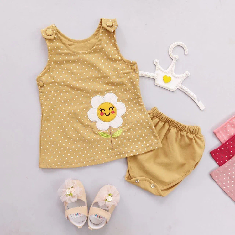 سارافون و شورت دخترانه طرح گل آفتابگردان خالدار نوزاد و کودک