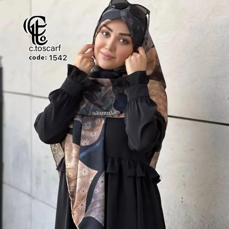 روسری طرح شهرزاد سیتو طرح برگ و گل نخ کاستوم قواره بزرگ 140 سانتی متر