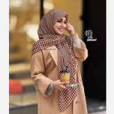 روسری مجلسی طرح حسنا نخ کاستوم قواره 110 دور چرخ دوز شیک و لیز نیست