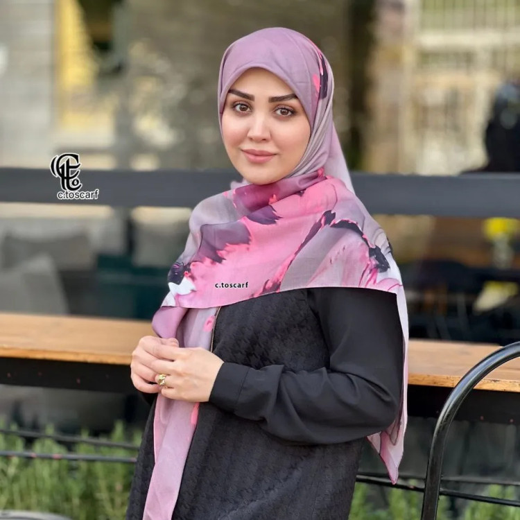 روسری نخی طرح هما سایز 140 چرخ دوز