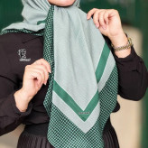 شال نخی طرح کاملیا سایز 140 رنگ کرم قهوه ای و سبز شیک و کاربردی