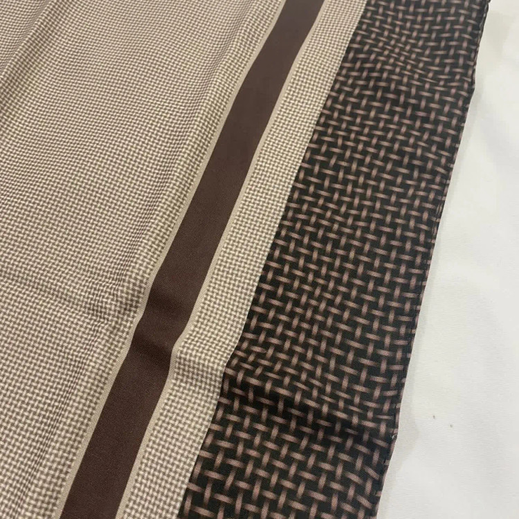 شال نخی طرح کاملیا سایز 140 رنگ کرم قهوه ای و سبز شیک و کاربردی