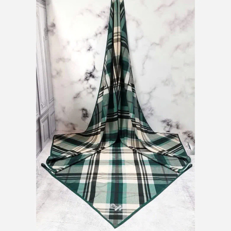 روسری طرح چهارخونه نخی مونالیزا قواره بزرگ 140 سانتیمتر شیک و مجلسی