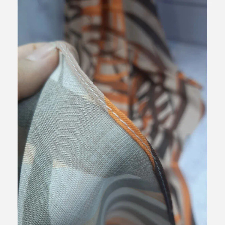 روسری زنانه طرح برگ پاییزی، شال پاییزه و زمستانه، مناسب استایل روز