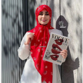 روسری نخی طرح قاصدک قواره 110 رنگ قرمز شاد و خاص