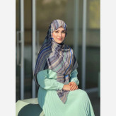 شال مجلسی زنانه طرح سنا، نخ کاستوم، قواره 140، دور دوخت، غیر لیز