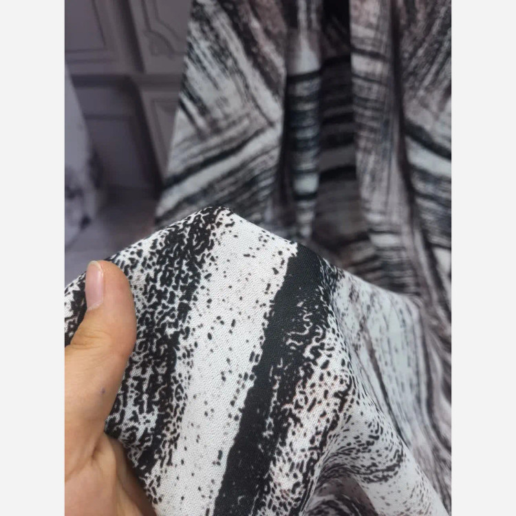 روسری زنانه طرح آبرنگی کد 2022 | جنس کـاستوم | سایز 140 | شیک و خاص