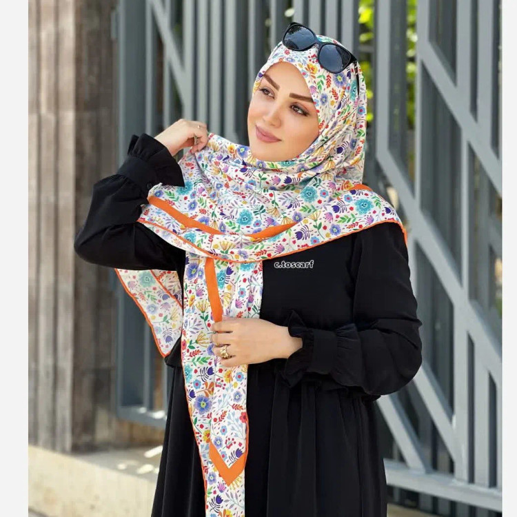 روسری طرح گلدخت بهاری تابستانی قواره بزرگ 140 سانتیمتر نخی طرح گل نارنجی شیک