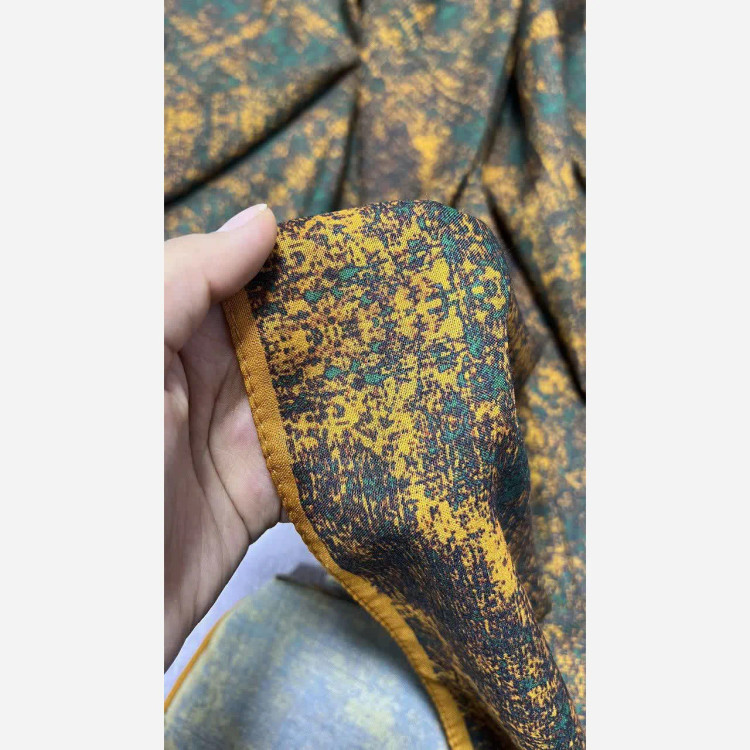 روسری نخی طرح ساناز قواره بزرگ 140 سانتیمتر شیک و خاص