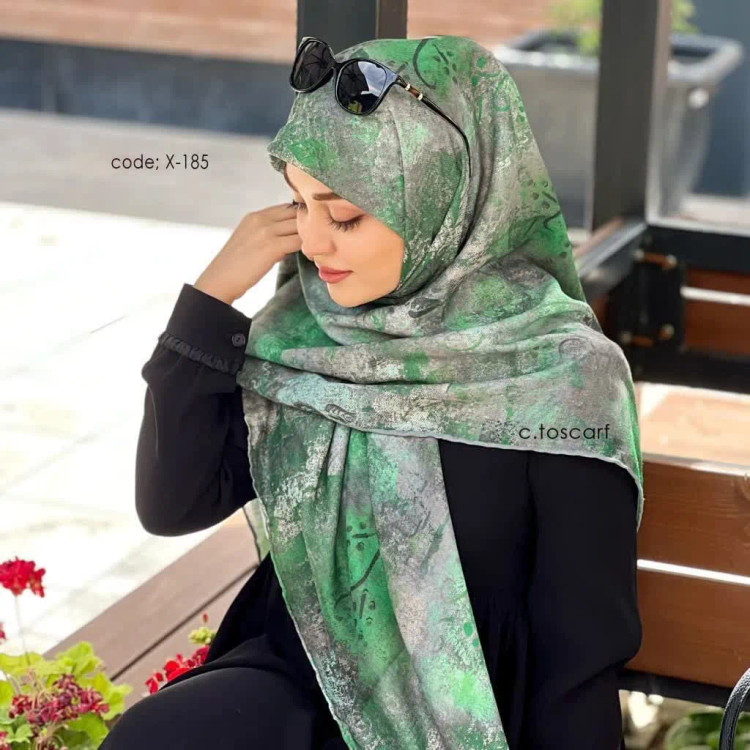 روسری طرح پتینه قواره 140 نخ کاستوم چرخ دوز لیز نیست