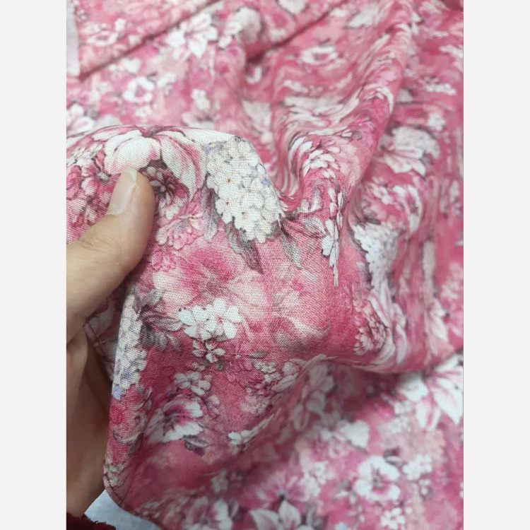 روسری نخی طرح نسترن سایز 140 - شیک و زیبا مناسب استایل شما