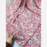 روسری نخی طرح نسترن سایز 140 - شیک و زیبا مناسب استایل شما