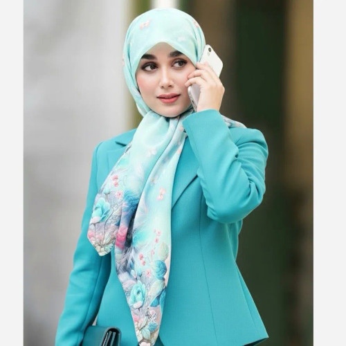 روسری طرح برکه زنانه، جنس نخ کاستوم، سایز 110، طرح گل و پروانه