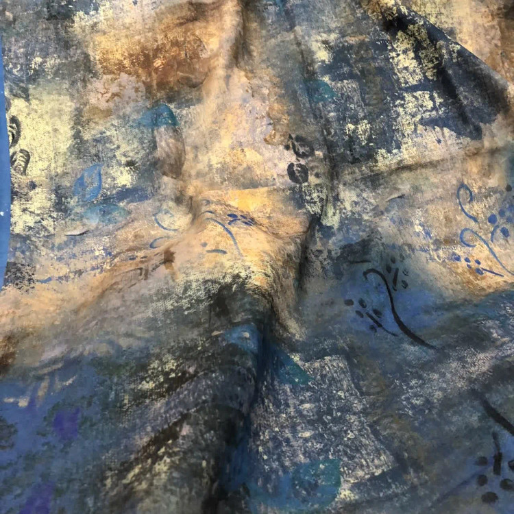 روسری طرح پتینه قواره 140 نخ کاستوم چرخ دوز لیز نیست