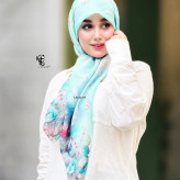 روسری طرح برکه زنانه، جنس نخ کاستوم، سایز 110، طرح گل و پروانه