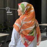 شال نخی طرح برگ پاییز سایز 140 دور دوخت مزونی بدون لغزش