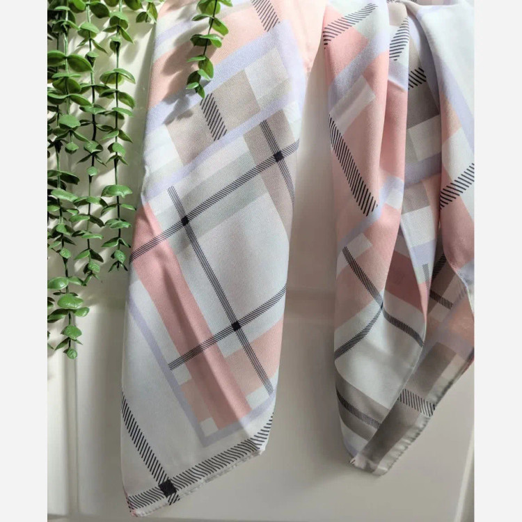 شال و روسری طرح باربری سفید اسپرت قواره بزرگ نخ کاستوم سیتو