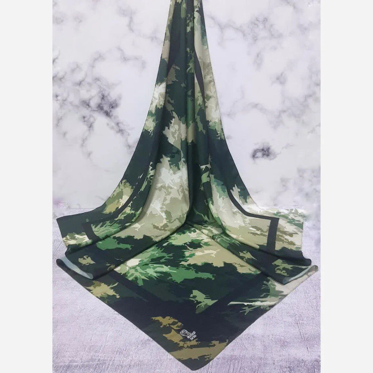 روسری طرح آتوسا سایز 140 نخی چرخ دوز شیک و خاص مناسب همه جا