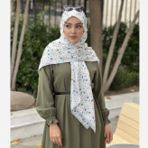 روسری زنانه طرح دار سرمه ای با اشکال هندسی ریز مناسب استفاده روزمره و مهمانی