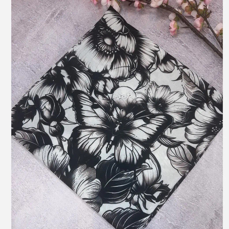 شال و روسری طرح گل و پروانه سفید مشکی نخی اعلا