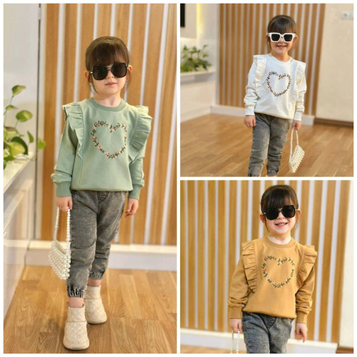 بلوز دخترانه دورس پنبه طرح قلب گلدوزی شده آستین چیندار مناسب 2 تا 8 سال