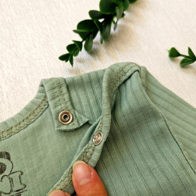 ست لباس راحتی نوزاد طرح گوسفند کبریتی پنبه ای نرم و کشی مناسب 0 تا 24 ماه