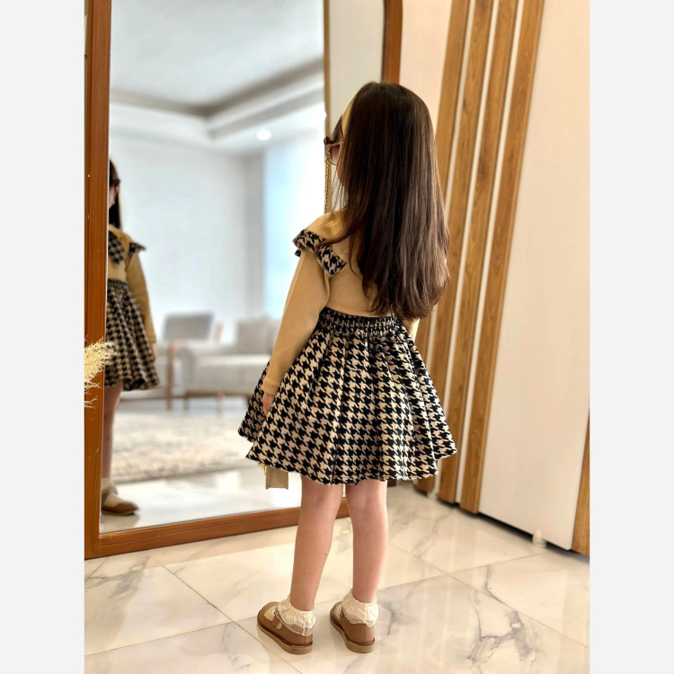 ست بلوز و دامن دخترانه طرح hounds tooth مخمل و فانریپ مناسب 2 تا 13 سال