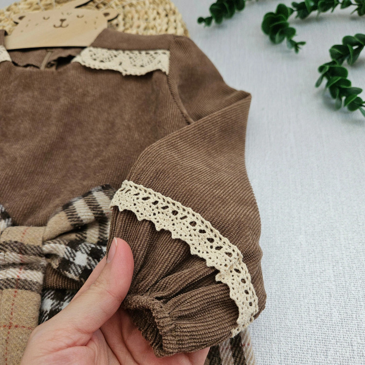 پیراهن دخترانه مخمل کبریتی و چهارخانه با گیپور و پاپیون | مناسب 2 تا 12 سال